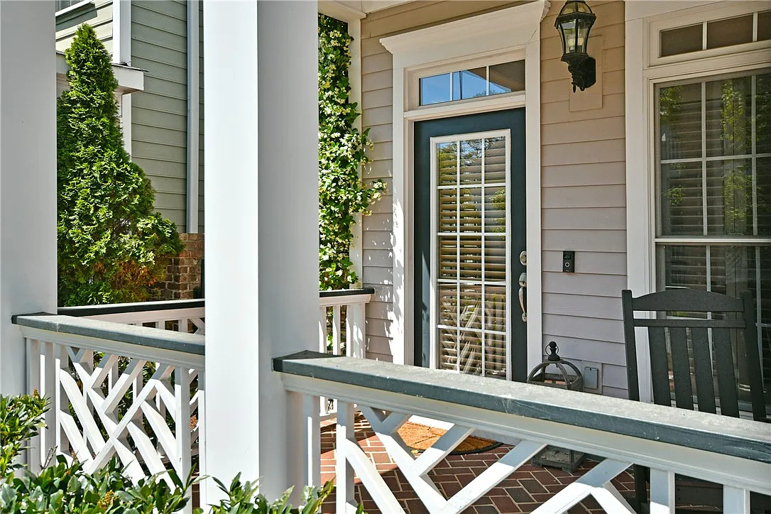 3 bed, 2.5 bath, $3,000 — Photo 2