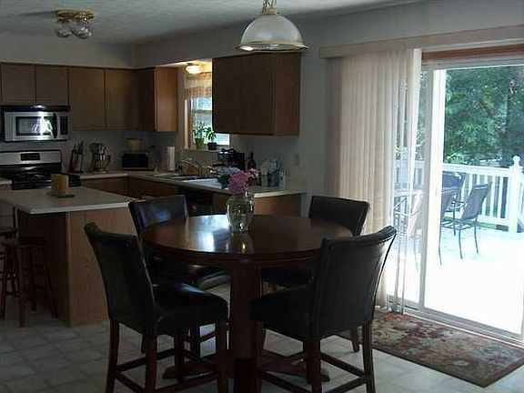2nd image of 4852 Cherry Bottom Ct