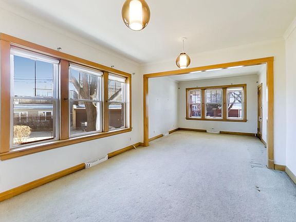 3rd image of 6212 W Norwood St