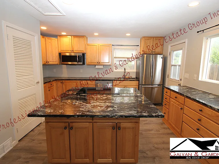 1222 Bristol Ave — Photo 6