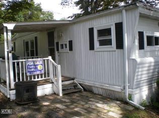 122 Pocono Point Rd, Danbury, CT 06810