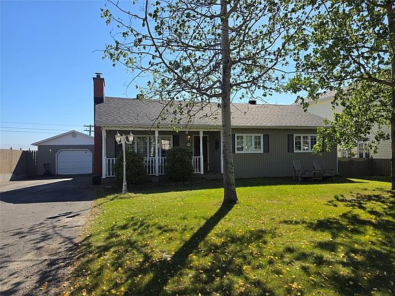 2nd image of 826 Retty Street