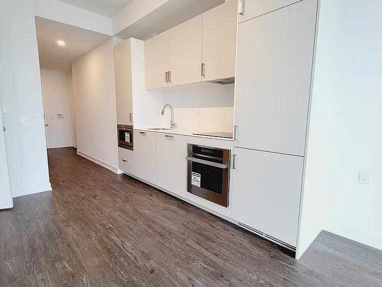 89 Queen St E #5559 — Photo 6