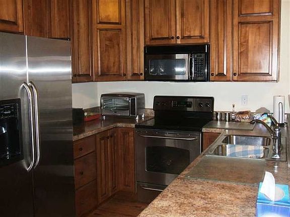 3rd image of 328 Thoroughbred Dr NW