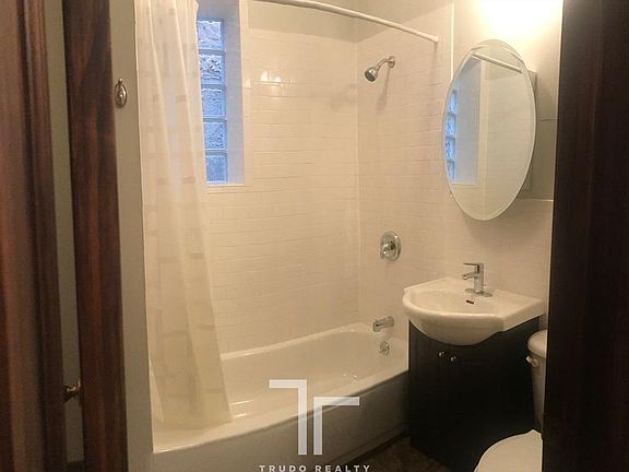 5th image of 1723 W Balmoral Ave #1N