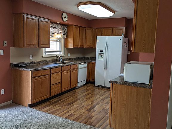 3rd image of 3661 N Thomas Rd