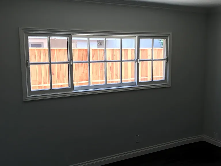 4246 Camellia Ave — Photo 7