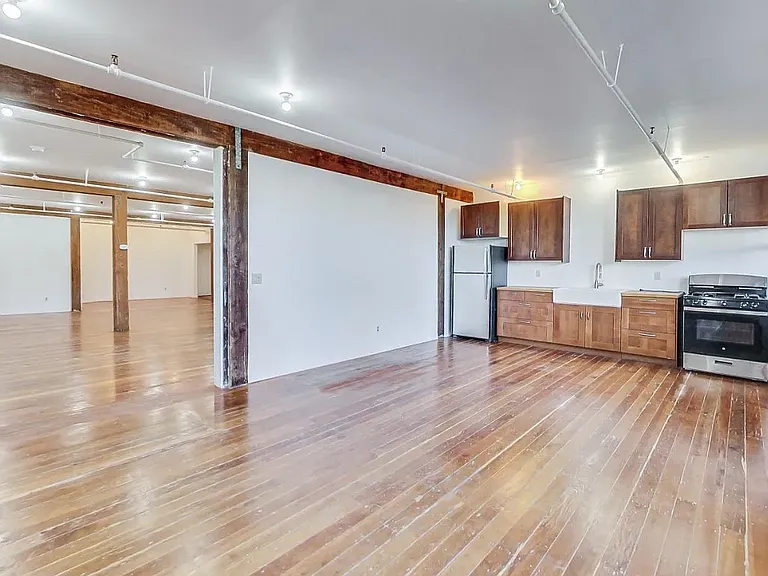 2889 Ford St #10 — Photo 3