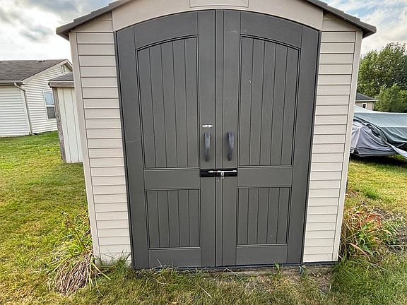 5th image of 701 River Breeze Ct