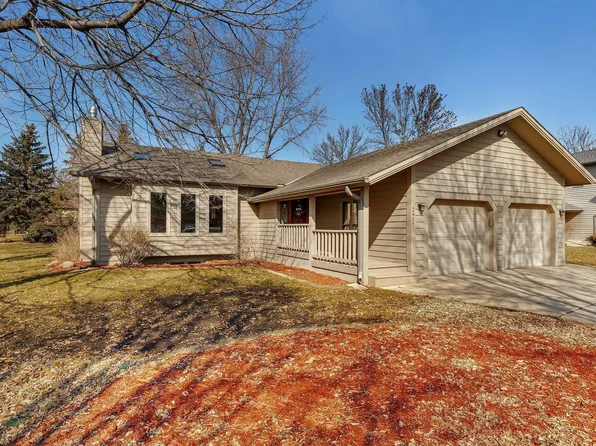 2957 Aurora Ln, Saint Cloud, MN 56303