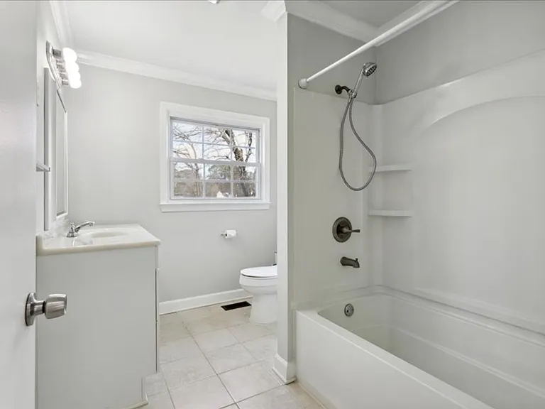 108 Tazewell Rd — Photo 16
