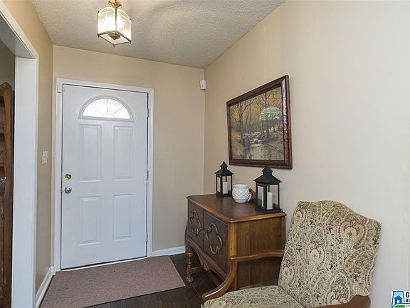 5th image of 2363 Locke Ln