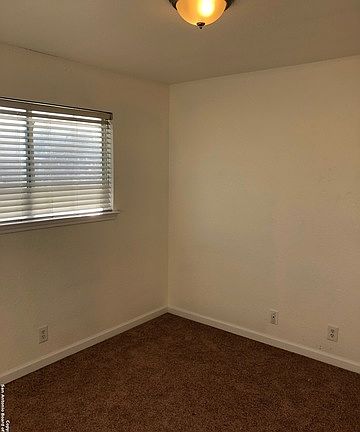 5th image of 3559 Portage Ln