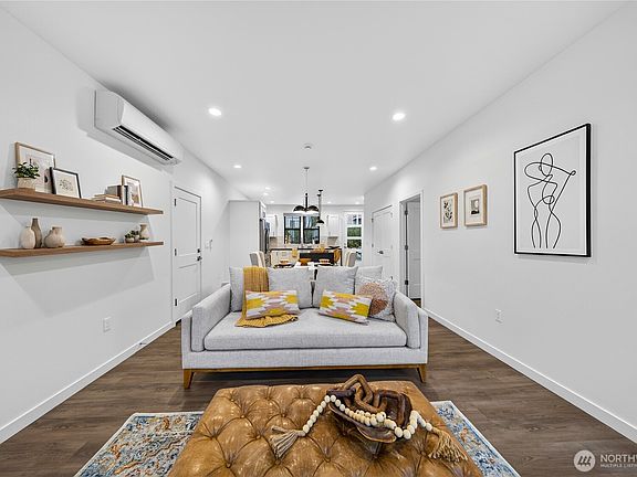 4th image of 3908 Crosswinds Court