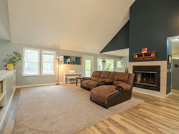 5th image of 1209 10th St