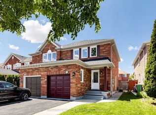 16 Mount Fuji Cres, Brampton, ON L6R2L3
