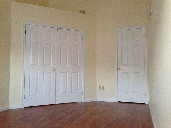 3rd image of 110 Wimbledon Ct