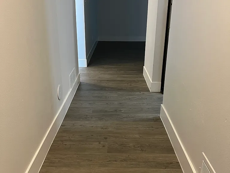 Foxwood Apartments — Photo 10