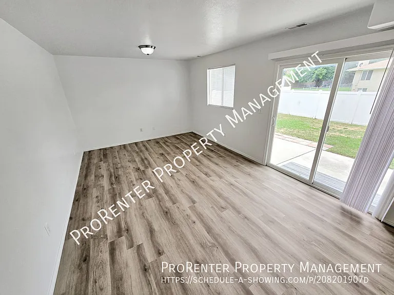 4409 S 900 W — Photo 12