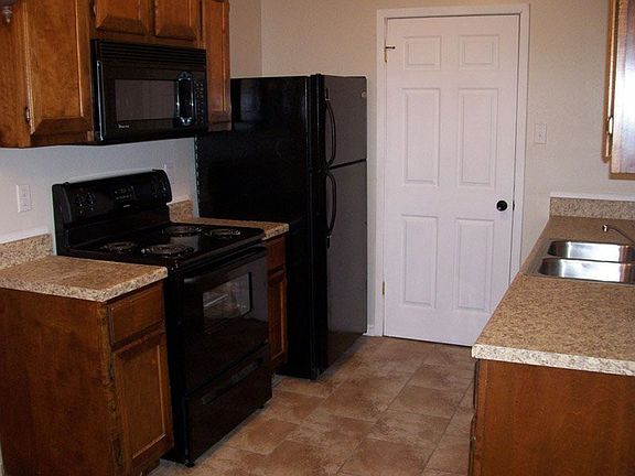 4th image of 1100 Verde Dr #1100D