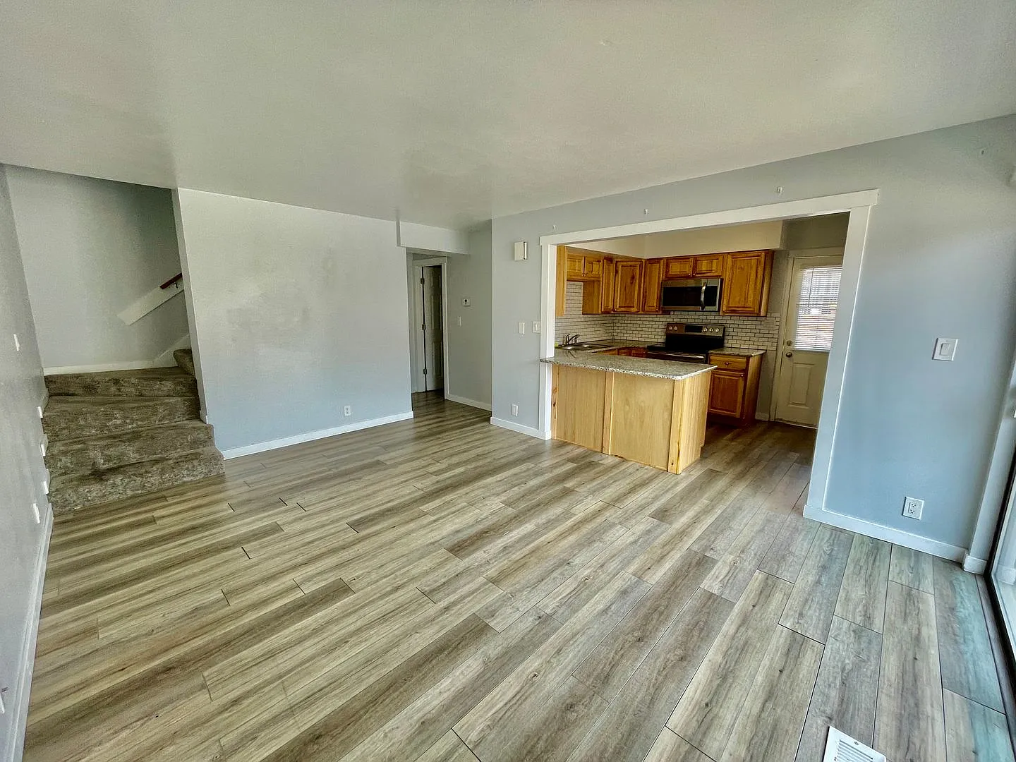 Cute Pet-Friendly Sunny Dale Townhome — Photo 4
