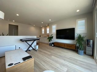 557 Daniel Freeman Cir, Inglewood, CA 90301