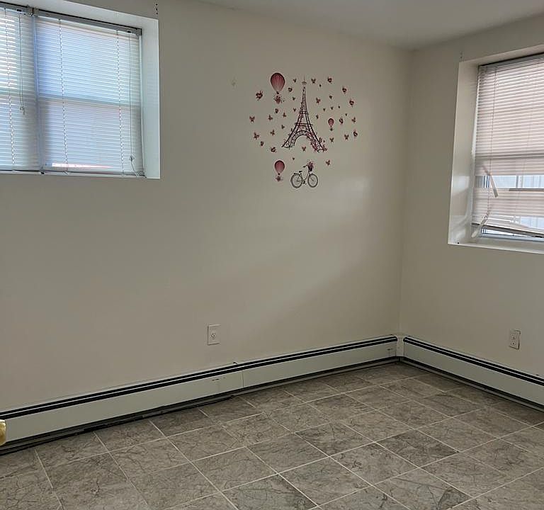 1st image of 2770 Morgan Ave #1