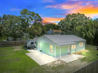1860 9th Ln, Vero Beach, FL 32960