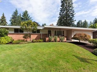 17121 SE Kelly St, Portland, OR 97236