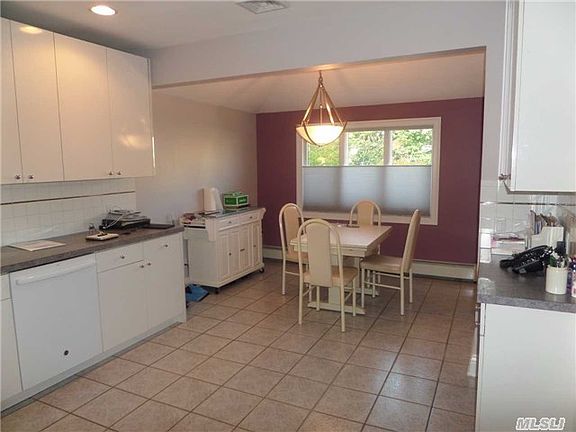 3rd image of 483 Cedarhurst Ave