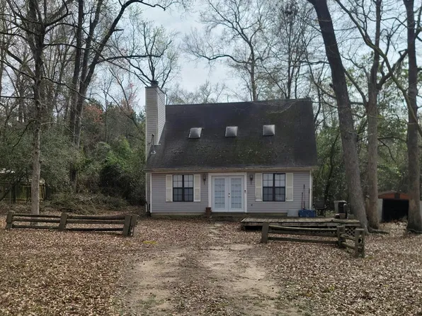 2540 Brentwood Dr, Lufkin, TX 75901