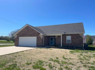 585 S Gary Ave, Bolivar, MO 65613