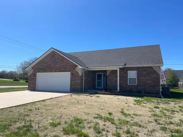 585 S Gary Avenue, Bolivar, MO 65613