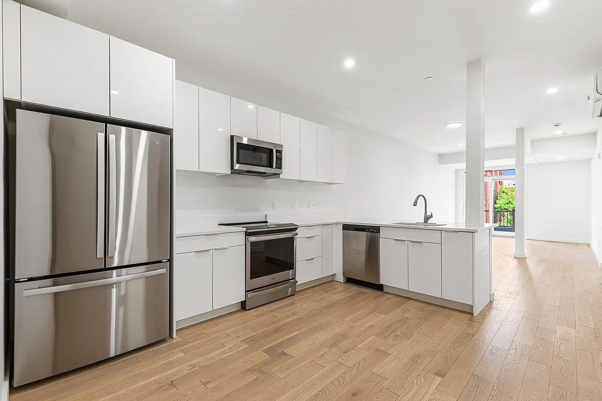 2 bed, 830 sqft, $2,595 — Photo 4