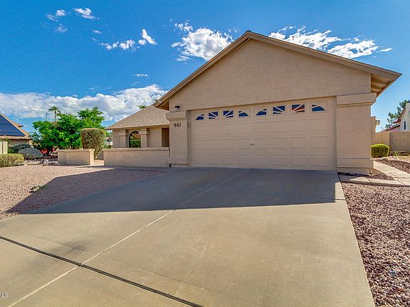 4th image of 961 N Sunview Cir