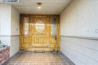 2nd image of 2881 Marineview Dr