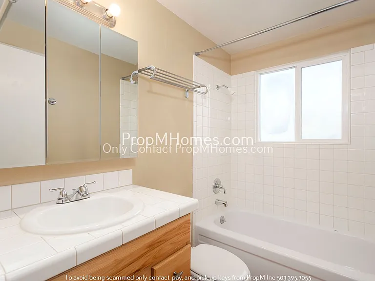 7640 SW 34th Ave #3 — Photo 10