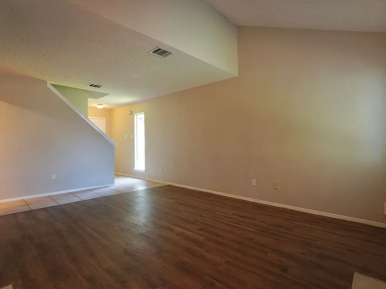 7602 Woodstone Cv #A — Photo 8