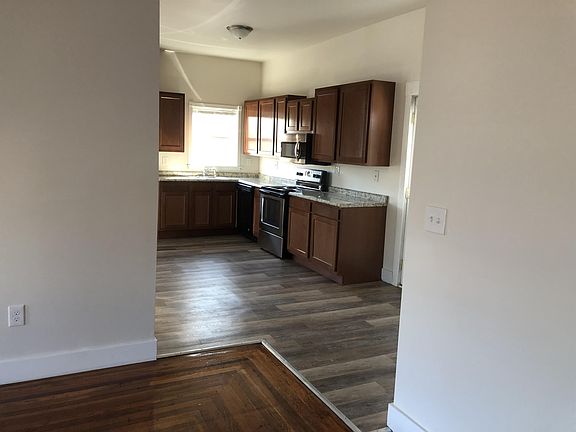 4th image of 225-227 Gilman Ave #10471283
