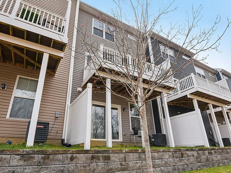 1306 Hawk Hollow Dr — Photo 33
