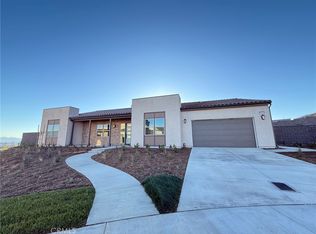 15623 Skippers Ln, Fontana, CA 92336