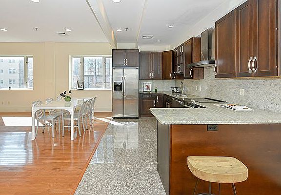 5th image of 66 Franklin St APT 8B