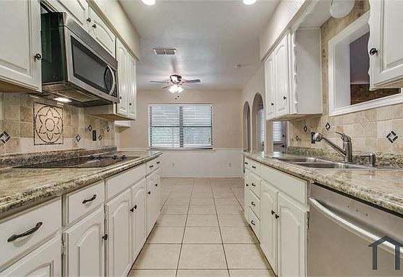 5th image of 4509 Branchview Dr