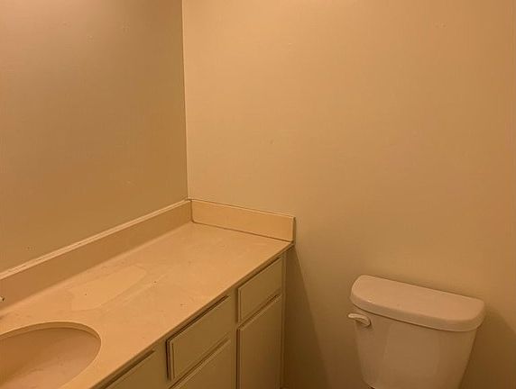 5th image of 14069 Van Nuys Blvd Unit 3