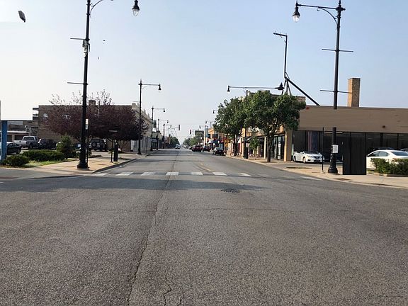 4th image of 3226 N Central Ave #204