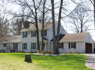 7249 Lake Bluff 19.4 Rd, Gladstone, MI 49837