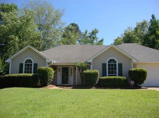 402 Hemlock Dr, Flowood, MS 39232