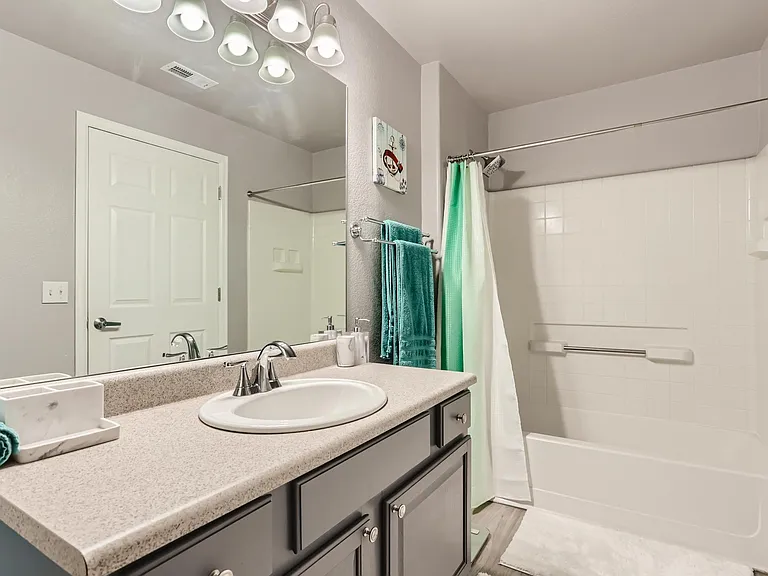 1415 S Galena Way #104 — Photo 15
