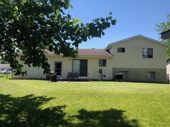 2nd image of 3986 Cypress Ave