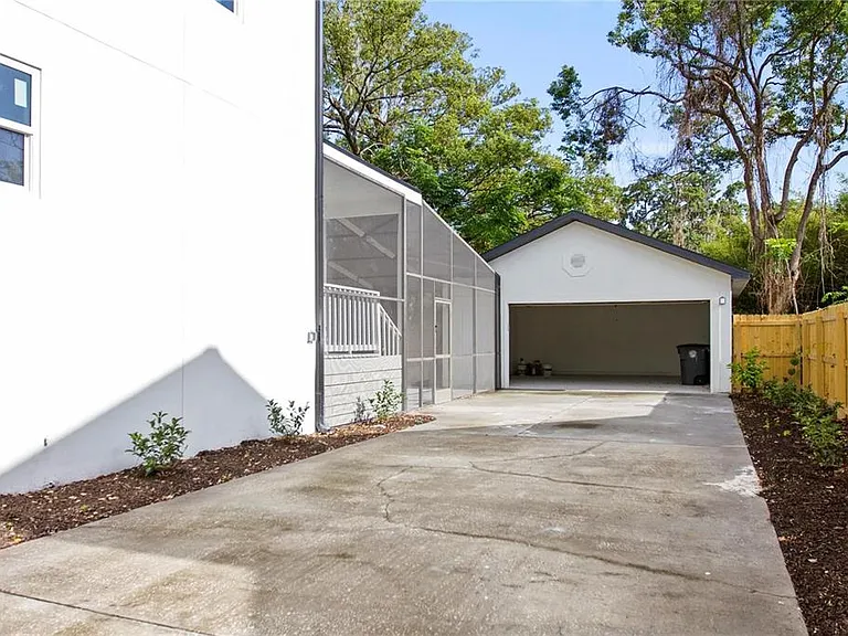1368 Hibiscus Ave — Photo 44